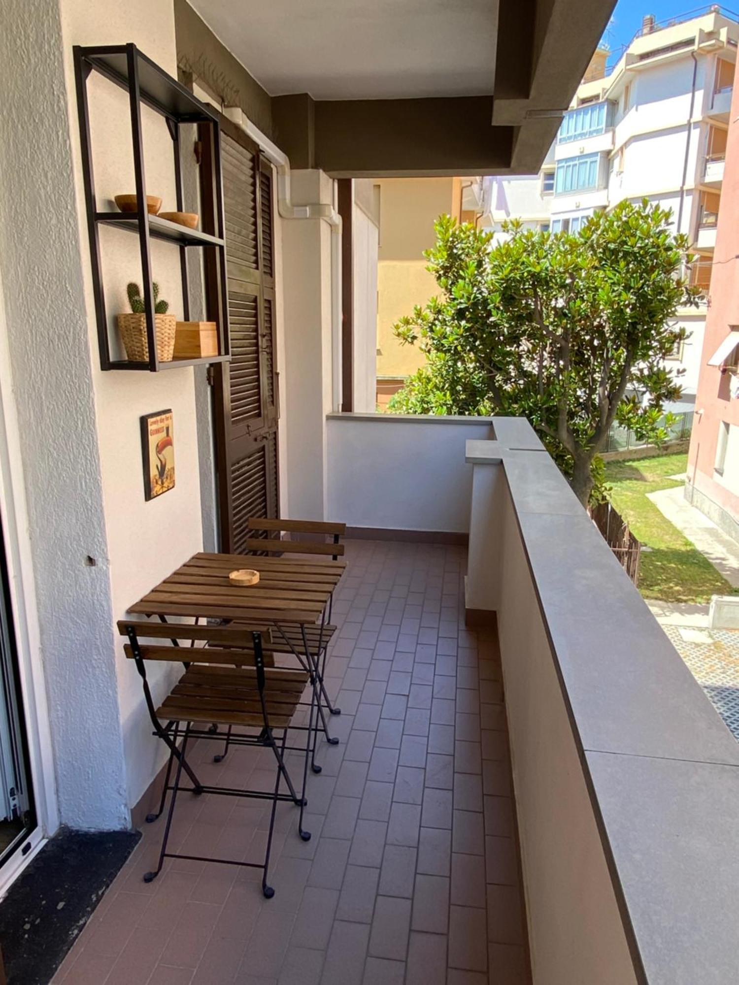 Silent Bay Apartments 东塞斯特里 外观 照片